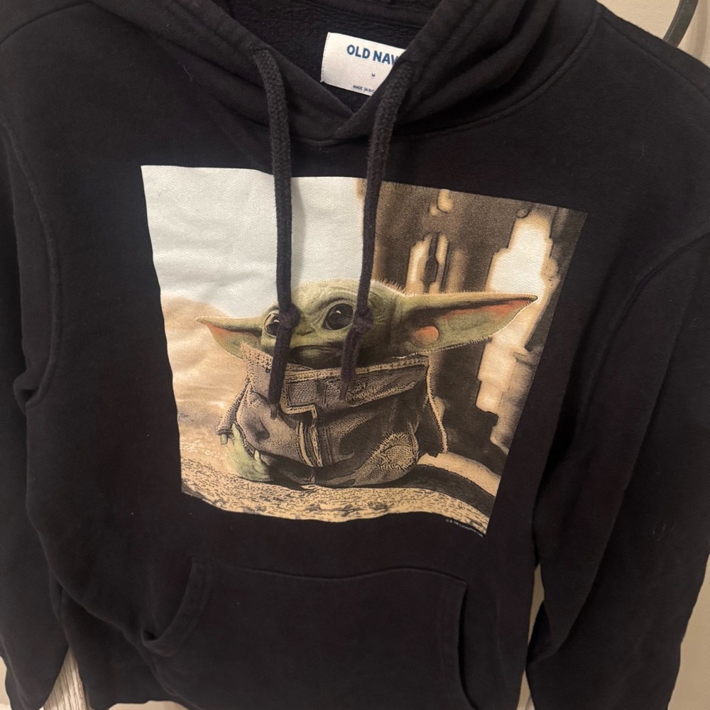 Old Navy Star Wars The Mandalorian Grogu Black Hoodie Men’s M Baby Yoda